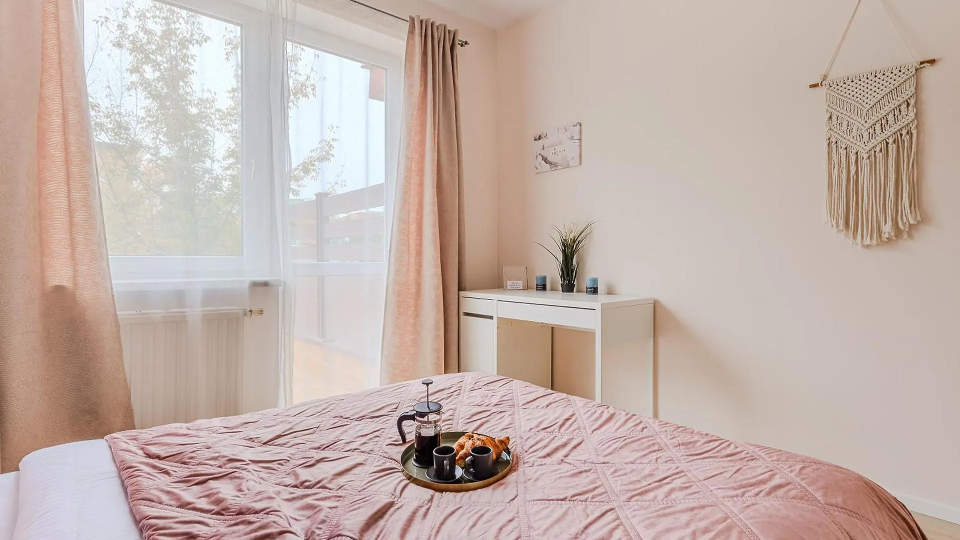 Lumina Apart With 2 Terraces And Parking Warsaw Apartment
